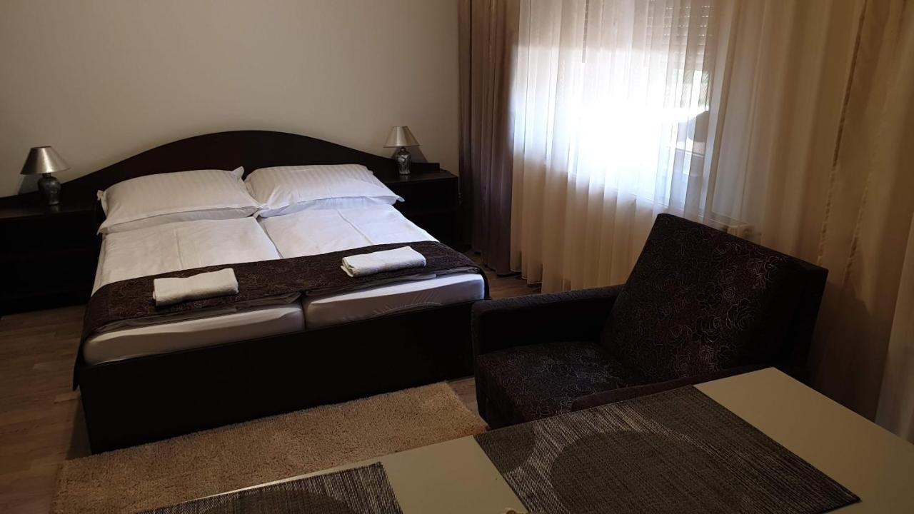 Keller Arany Apartmanok Hajduszoboszlo Exterior foto